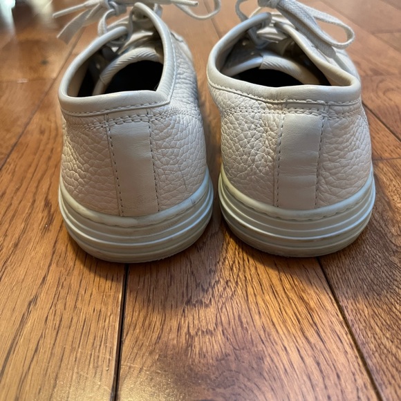Woman’s GUCCI sneakers - Picture 5 of 8